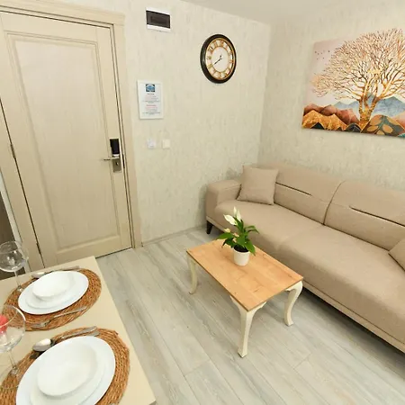 Sea Moon 3*