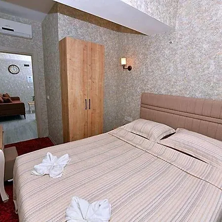 Sea Moon Hotel 3*