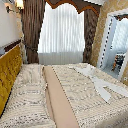 Sea Moon Hotel 3*