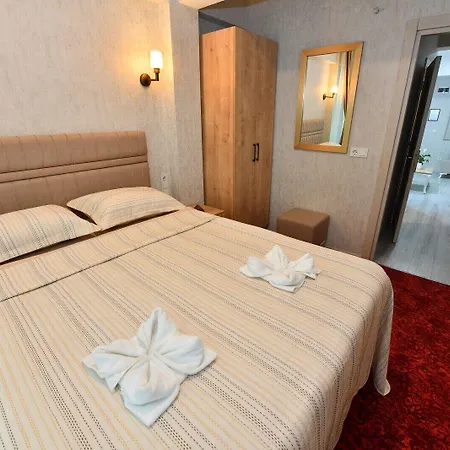 Sea Moon Hotel 3*
