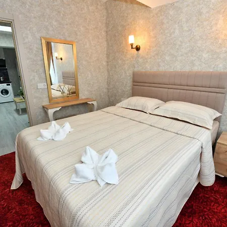 Sea Moon Otel 3*
